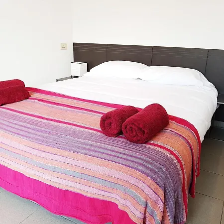 Loft Placa Sant Josep Апартаменты Жирона